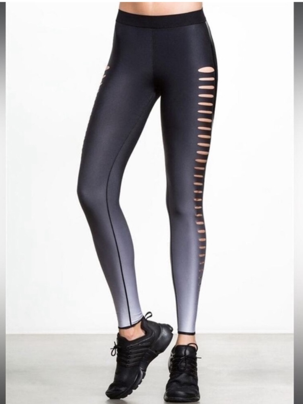 NWOT ultracor Ultrasilk Slash Gradient Leggings in Black and Gray Sz S